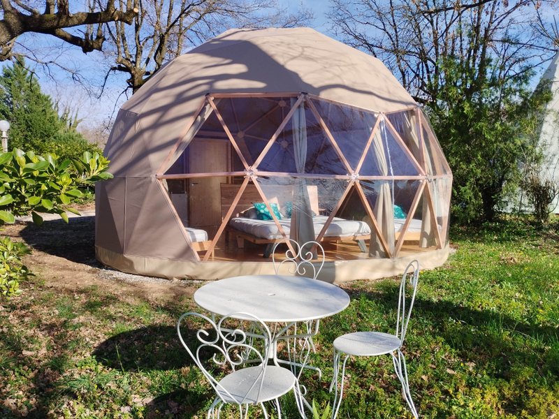 Hébergement AbracadaRoom : Dôme étoilé familial - Image 1