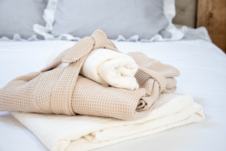 Hébergement AbracadaRoom : Les 3 Clefs de GaYa - Spa de nage, Sauna, lit hydromassant & enveloppement corporel - 4pers. - Image 31