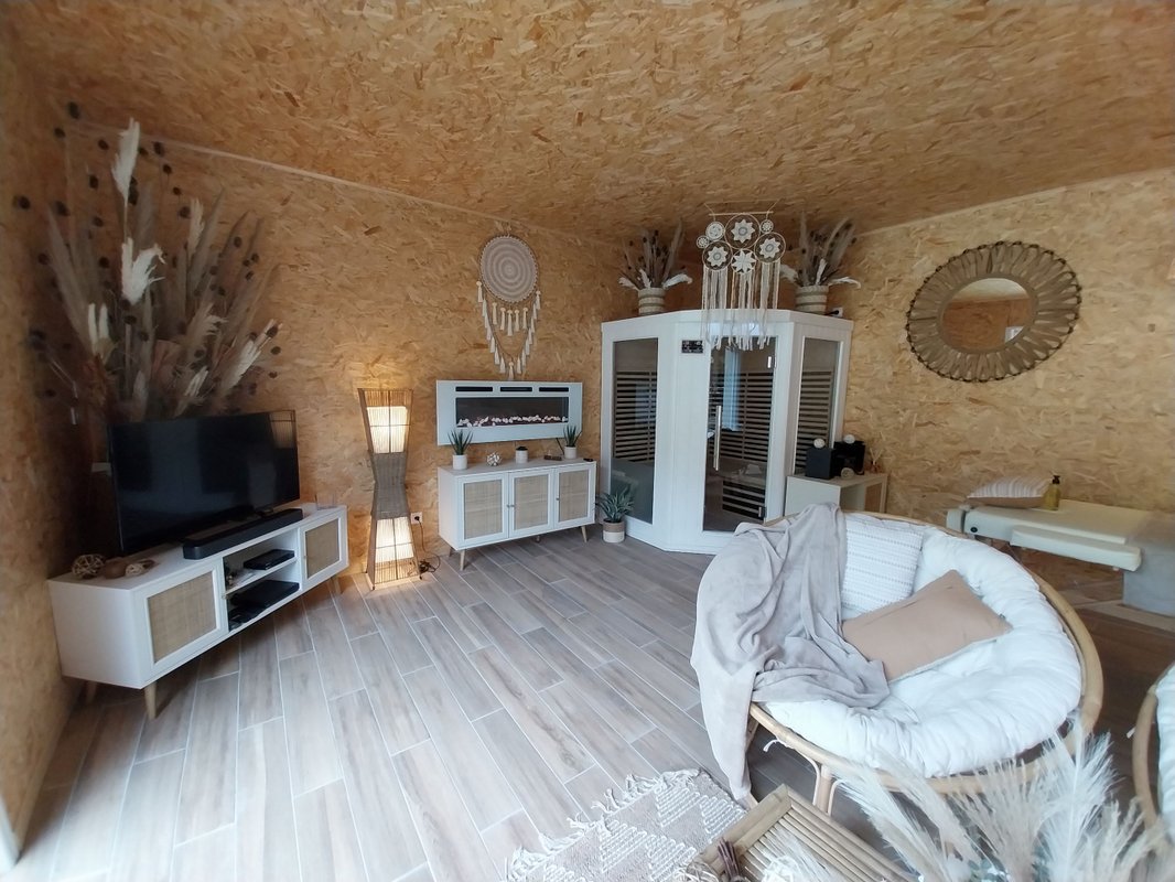 "M"ANON-Dôme Géodésique, piscine, spa et sauna. à Malves En Minervois (24)