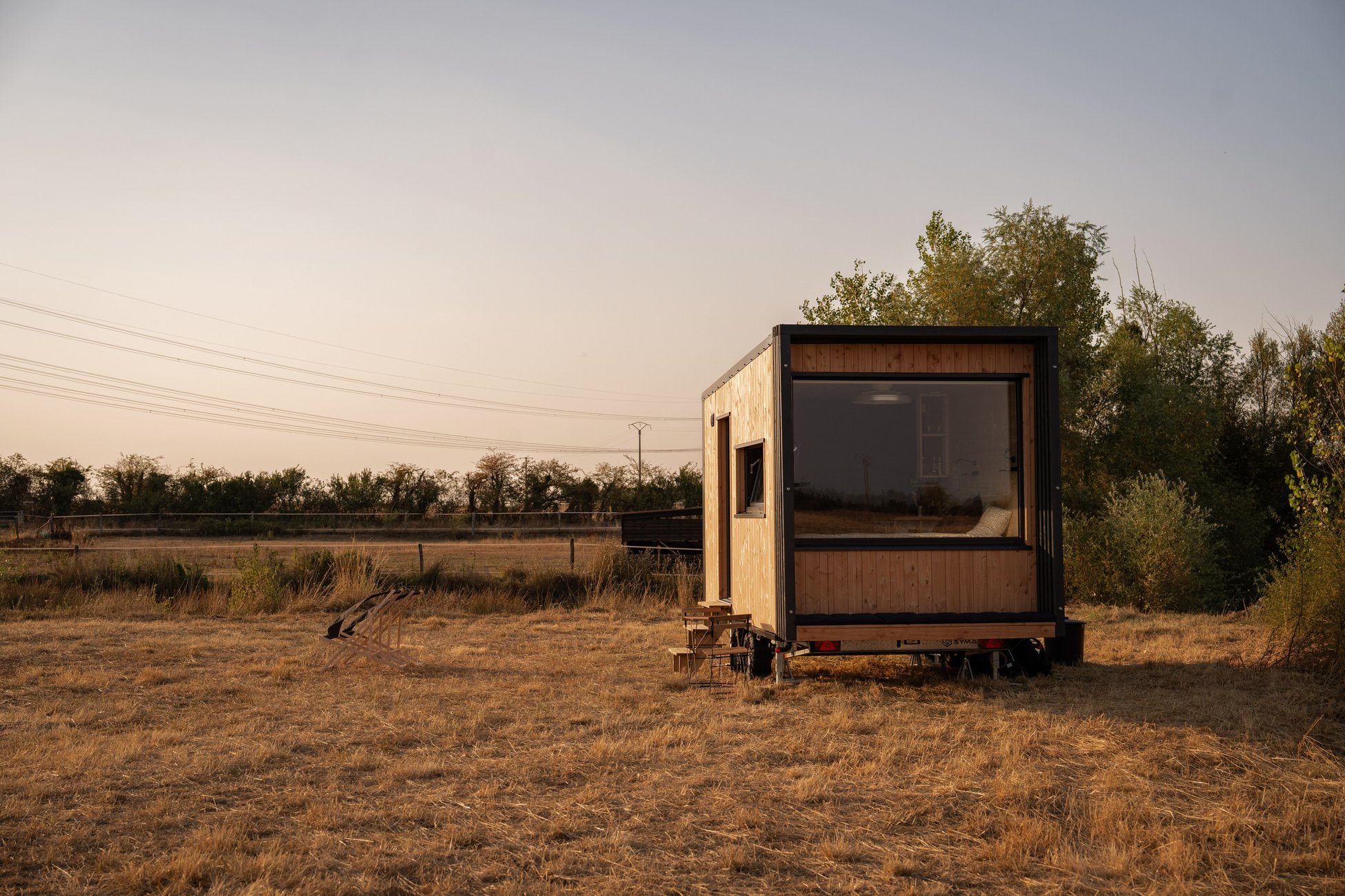 Hébergement UnicStay : Homnest - Tiny house dans l'Allier - Cheval à Espinasse-Vozelle