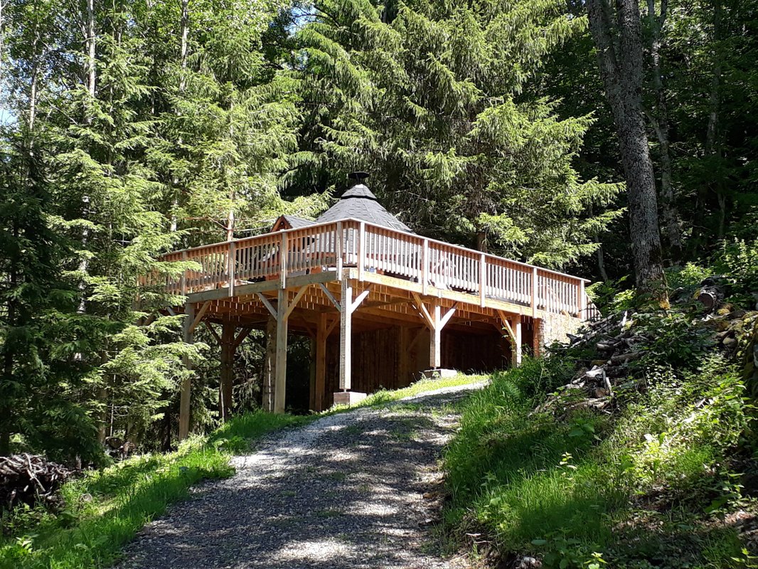 Cabane & Spa des Trappeurs à Cheylade (1)