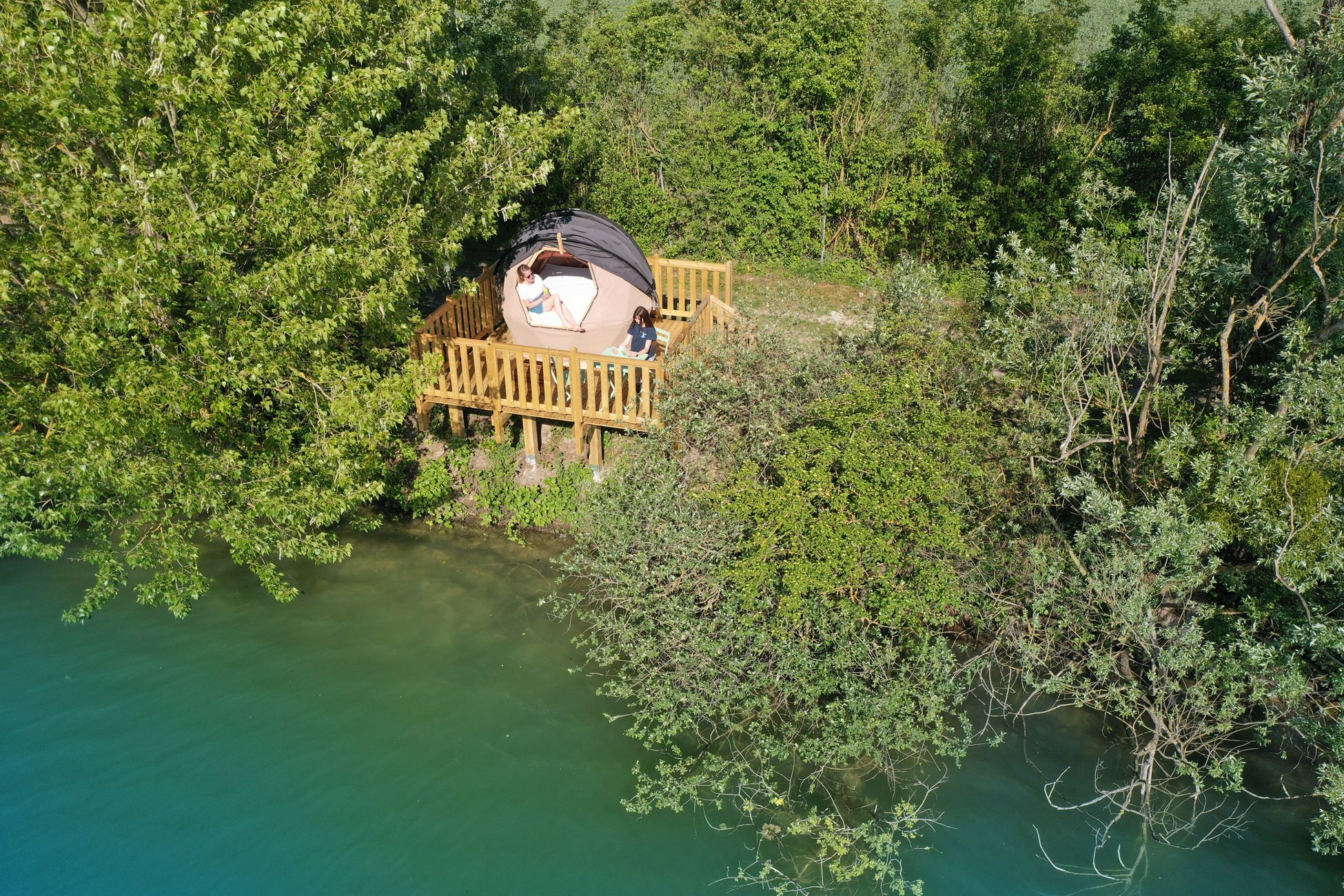 Hébergement UnicStay : Bulle sur pilotis à Gravon