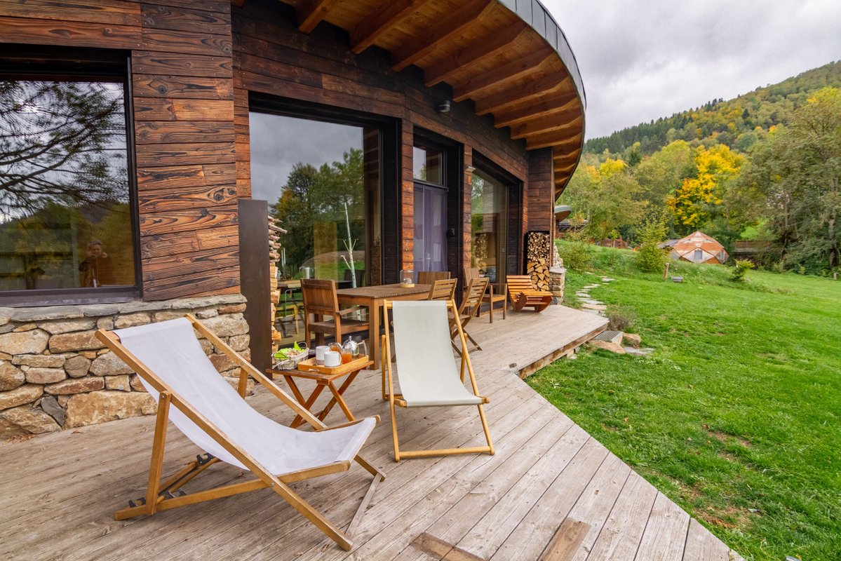 La Bulle de bois & Spa à Queyrieres (4)
