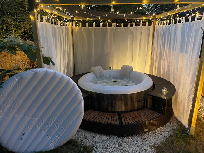 Hébergement AbracadaRoom : Tonneau insolite et SPA dans le vignoble Nantais - Image 4