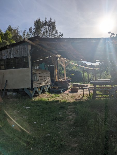 Domaine AbracadaRoom : La mauvaise herbe - Image 18