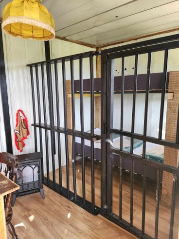 Hébergement AbracadaRoom : Cabane du shérif - Image 6