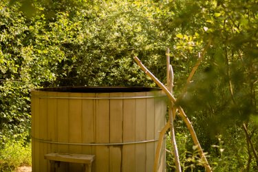 Cabane Canadienne Spa Souffle d'Emeraude à St-Léger-Aux-Bois (4)