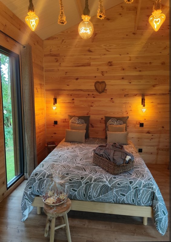 Au Cœur de la Cabane &  Spa à La Chapelle-Bayvel (9)