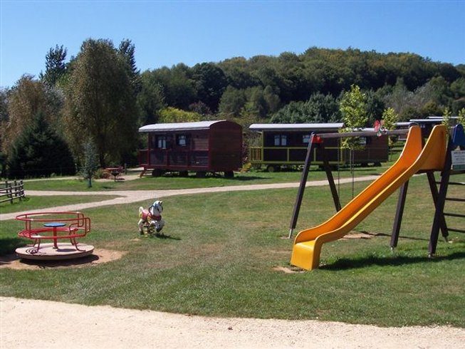 Hébergement AbracadaRoom : Roulotte Gîte familiale - Image 5