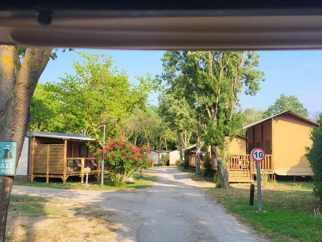 Domaine AbracadaRoom : Camping Val de Cesse - Image 1