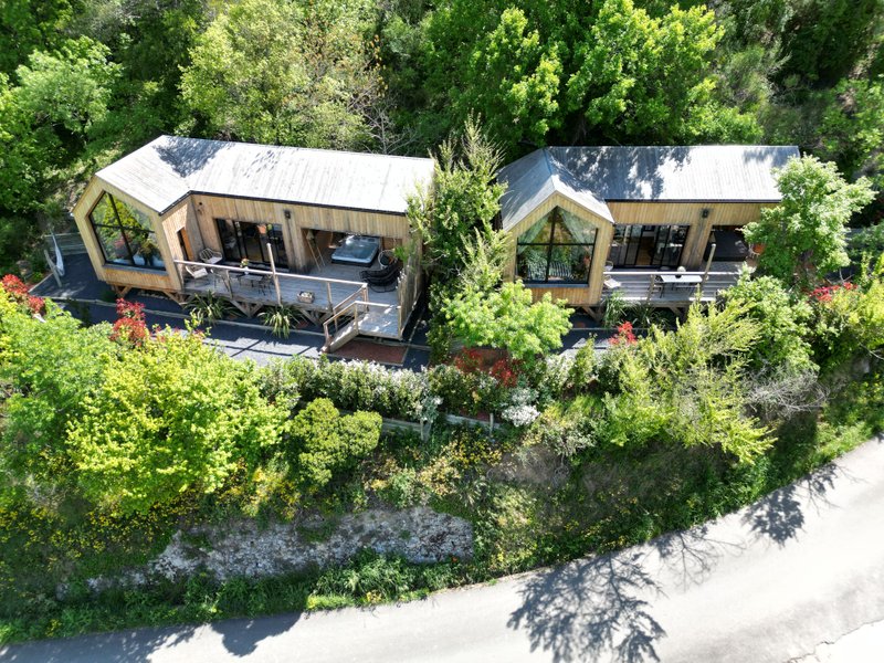 Domaine AbracadaRoom : Les Cabanes de Provence - Image 1