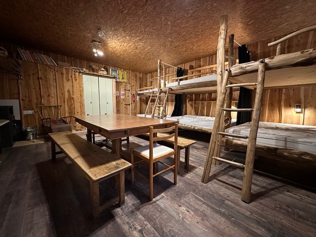 Hébergement AbracadaRoom : Refuge de Balenne - Séjour en groupe auprès de huskies - Image 9