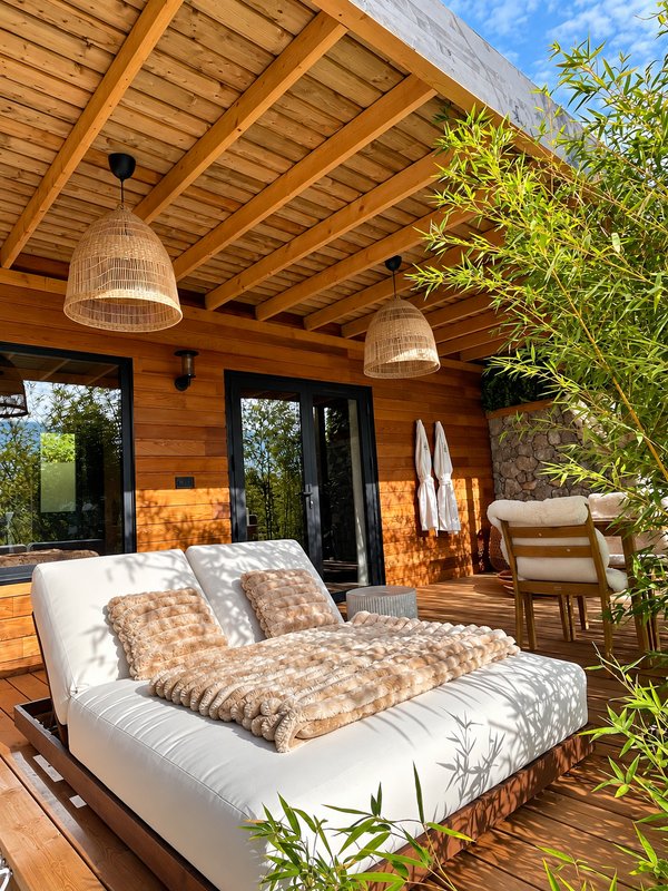 Suite Refuge • Écrin de luxe & bain nordique au bord du canal à Montcresson (3)