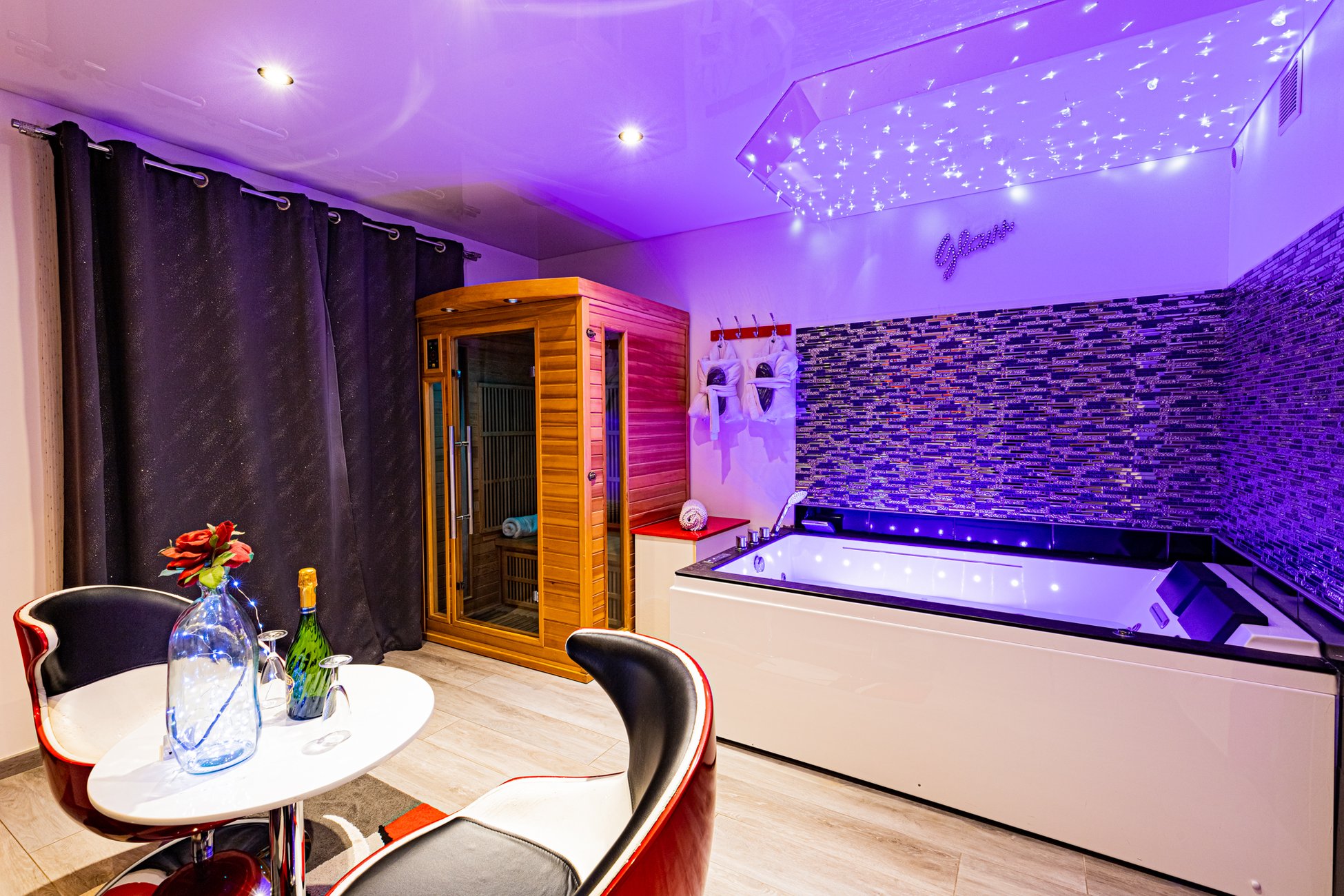 Hébergement UnicStay : Glam Appart Spa Love you ciel étoilé à Dijon