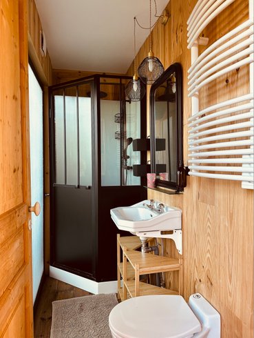 Hébergement AbracadaRoom : Maison en bois avec vue sur le lac/ Piscine - Image 16