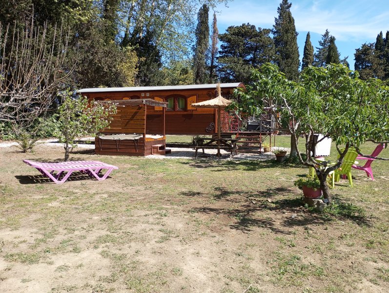 Hébergement AbracadaRoom : La Roulotte Spa Gitane - Image 20