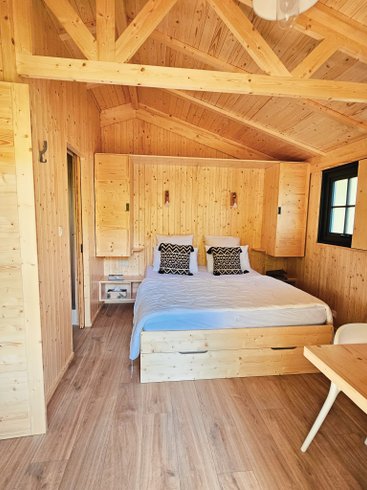 Hébergement AbracadaRoom : La Cabane du Héron, lodge sur pilotis, étang, nature, biodiversité - Image 8