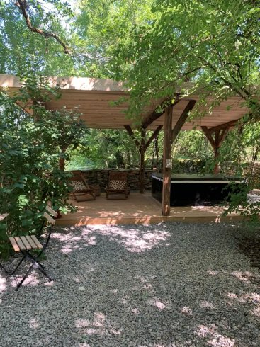 Hébergement AbracadaRoom : Cabane insolite avec spa privatif - Image 9