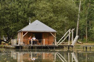 Cabane sur l'eau Mayenne