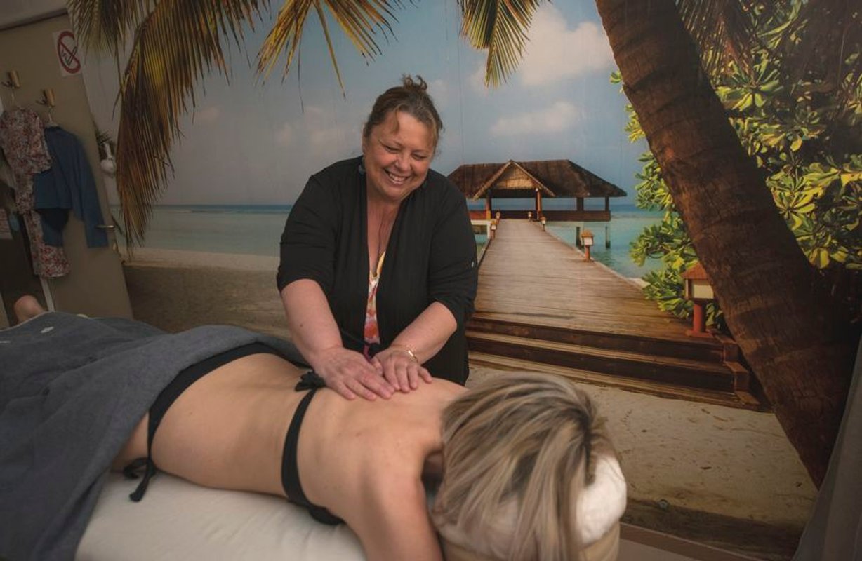 La roulotte "Dentelles et enchantements" à Reumont (10)