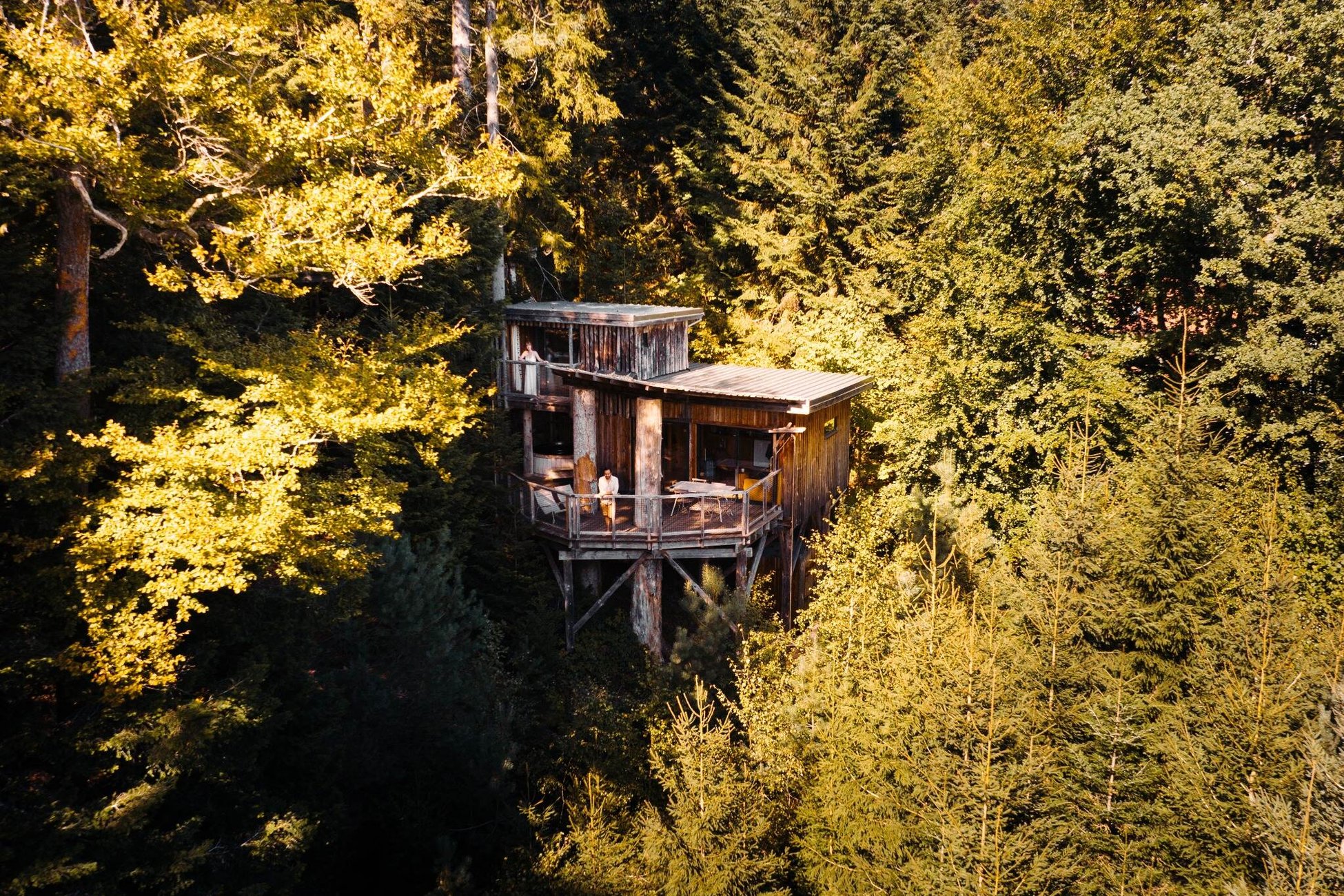 Hébergement UnicStay : Cabane perchée Deluxe Famille avec Spa à Champdray