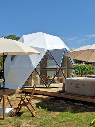 Hébergement AbracadaRoom : Dôme romantique avec petit-déjeuner et jacuzzi - Image 2