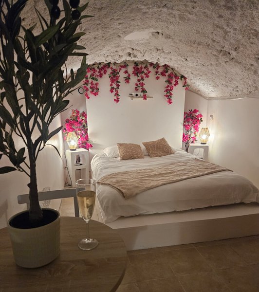 Hébergement AbracadaRoom : KALISPA, baignoire maçonnée et sauna - Image 1