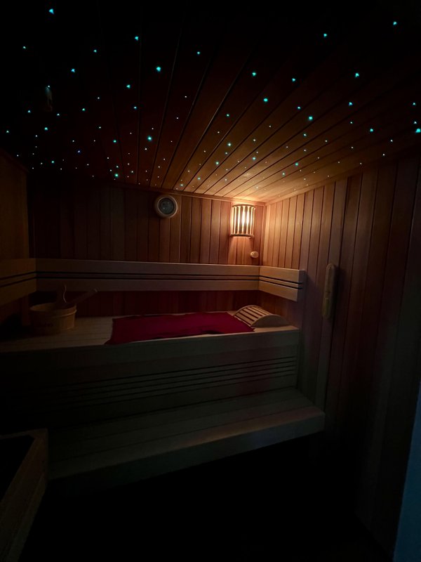Suite Romantique lost paradise  avec spa, sauna et douche bien être à Zuydcoote (8)