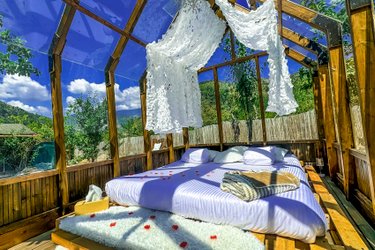 Chalet en verre sous une pluie d’étoiles à Biot (3)