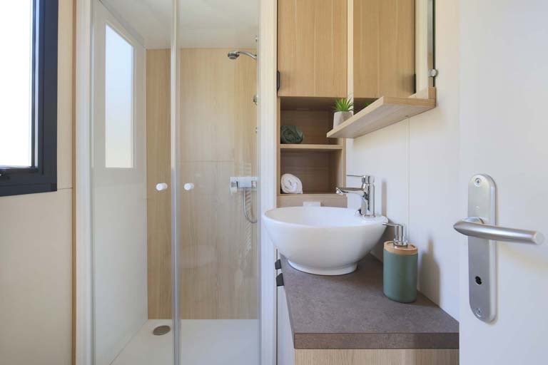 Hébergement AbracadaRoom : HY•Lødge Spa-4pers N°6 (Chalet nature avec spa privatif) - Image 11