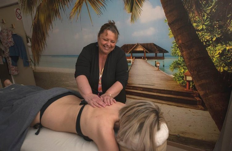 Hébergement AbracadaRoom : La roulotte "Dentelles et enchantements" - Image 10