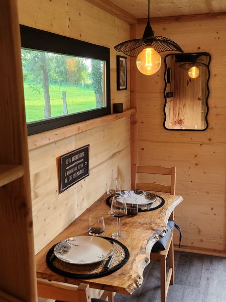 Hébergement AbracadaRoom : La Roulotte & spa - Image 7