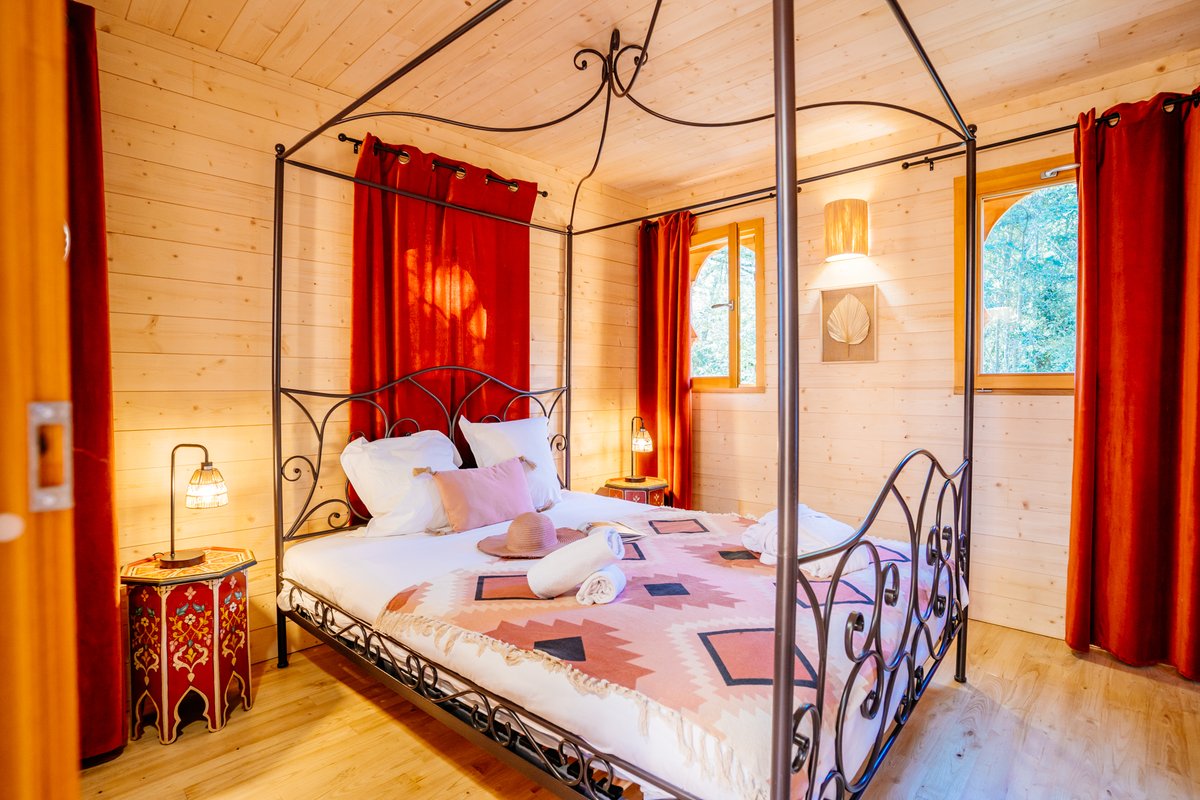 Riad avec spa à Le Nizan (7)