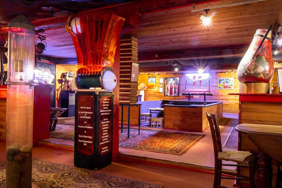 Hébergement AbracadaRoom : Chalet duplex dans village d'art singulier - Image 11