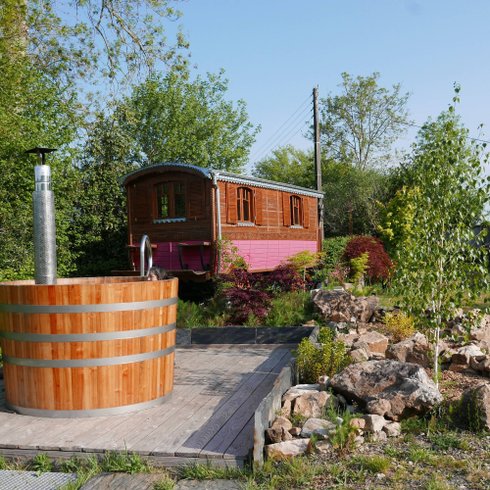 Hébergement AbracadaRoom : La Roulotte de Coco & Spa - Image 2