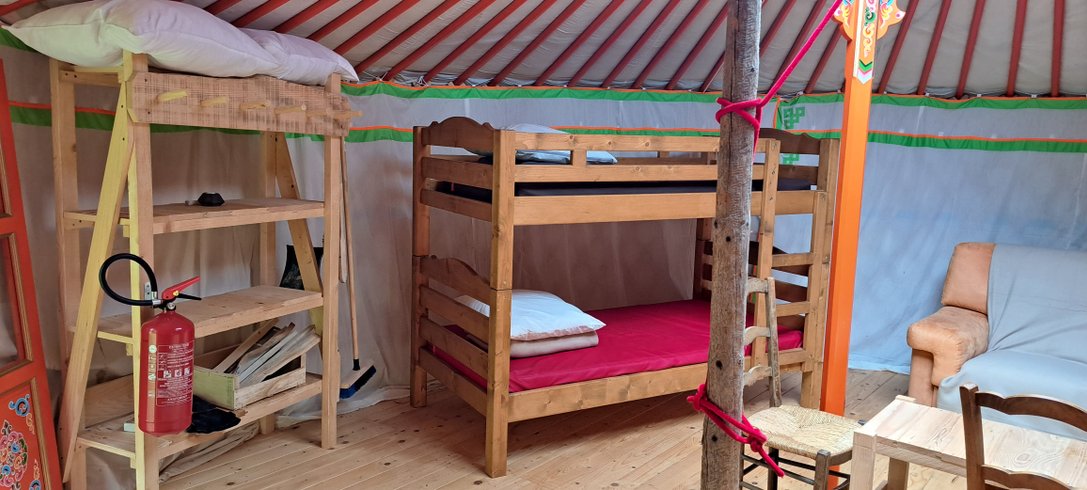 Hébergement AbracadaRoom : Yourte Mont d'Or - Image 4