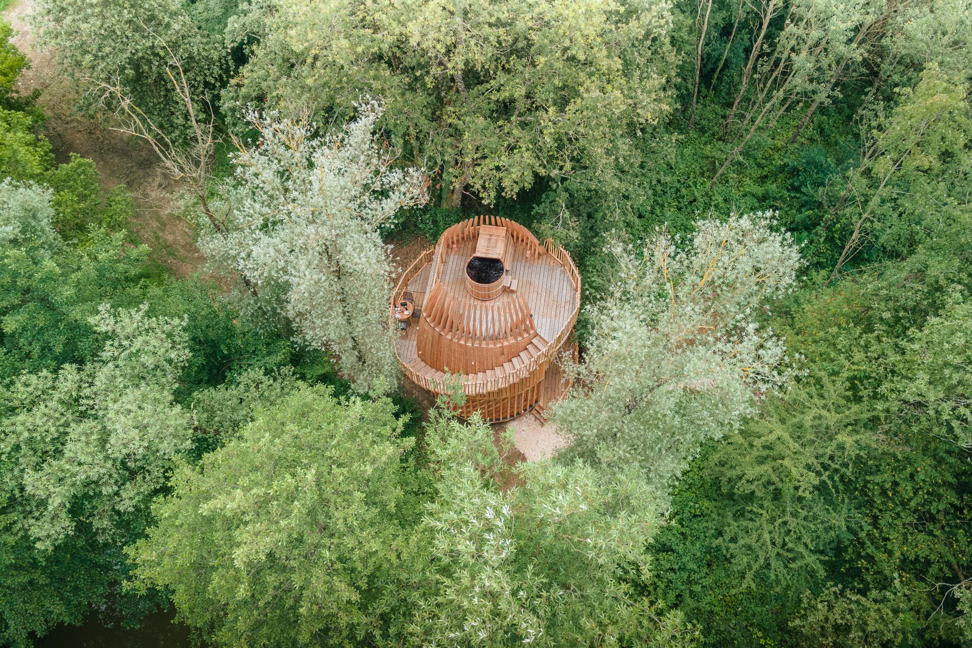 Hébergement UnicStay : Cabane Spa Brume à Chassey-Lès-Montbozon