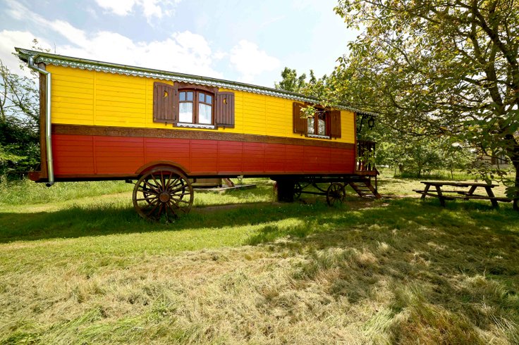 Hébergement AbracadaRoom : Roulotte Spa "La Grenouillère" - Image 3