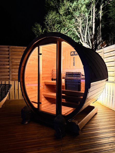 Hébergement AbracadaRoom : Bubble suite 47 Spa & Balnéo & Sauna - Image 5
