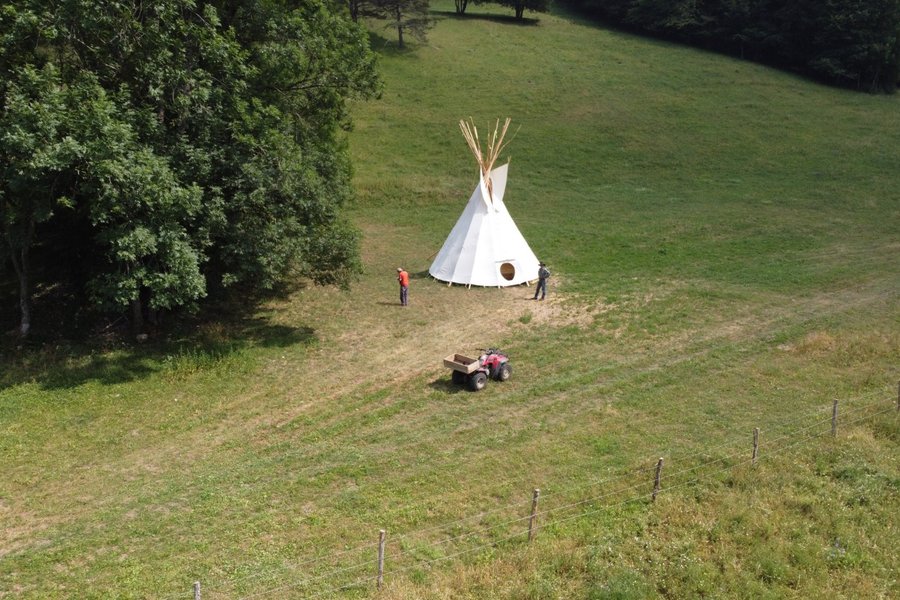 Tipi au Woody Ranch, vue sur le Vercors — photo 2