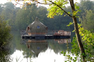 Cabane Spa Neptune à Chassey-Lès-Montbozon (4)