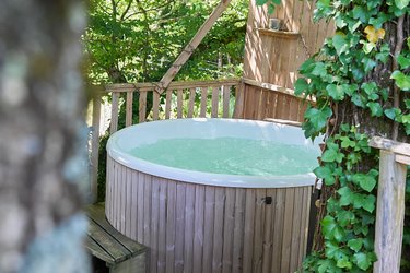 Zome Casse-Noisette & Spa à Lamothe-Fénelon (4)