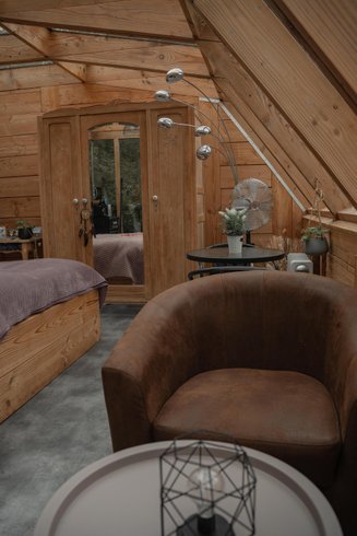 Hébergement AbracadaRoom : Cabane en verre & bain nordique privatif - Image 6