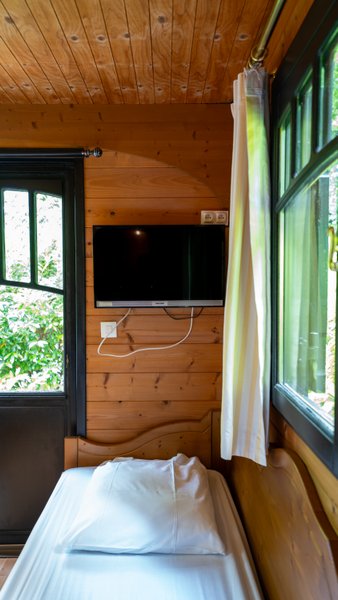 Hébergement AbracadaRoom : La Roulotte familiale Premium - Image 7