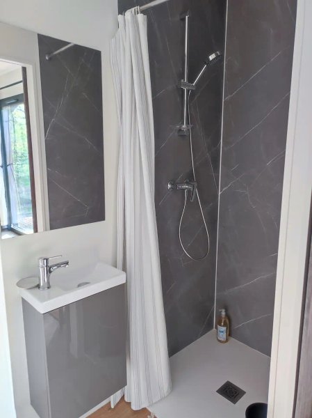 Hébergement AbracadaRoom : Cabane, spa et nature - Image 5