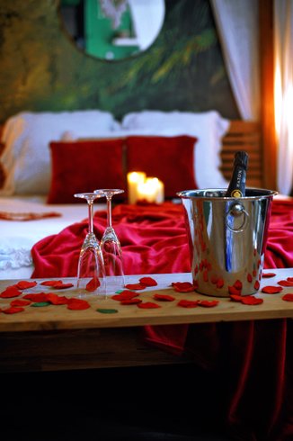 Hébergement AbracadaRoom : Évasion romantique au coeur de l'Amazonie, SPA, CINÉMA PRIVÉ, 5 min centre - Image 22