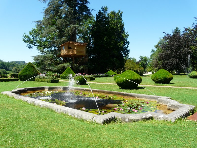 jardin-cabane-aventuriers-cabanes-temps-suspendu