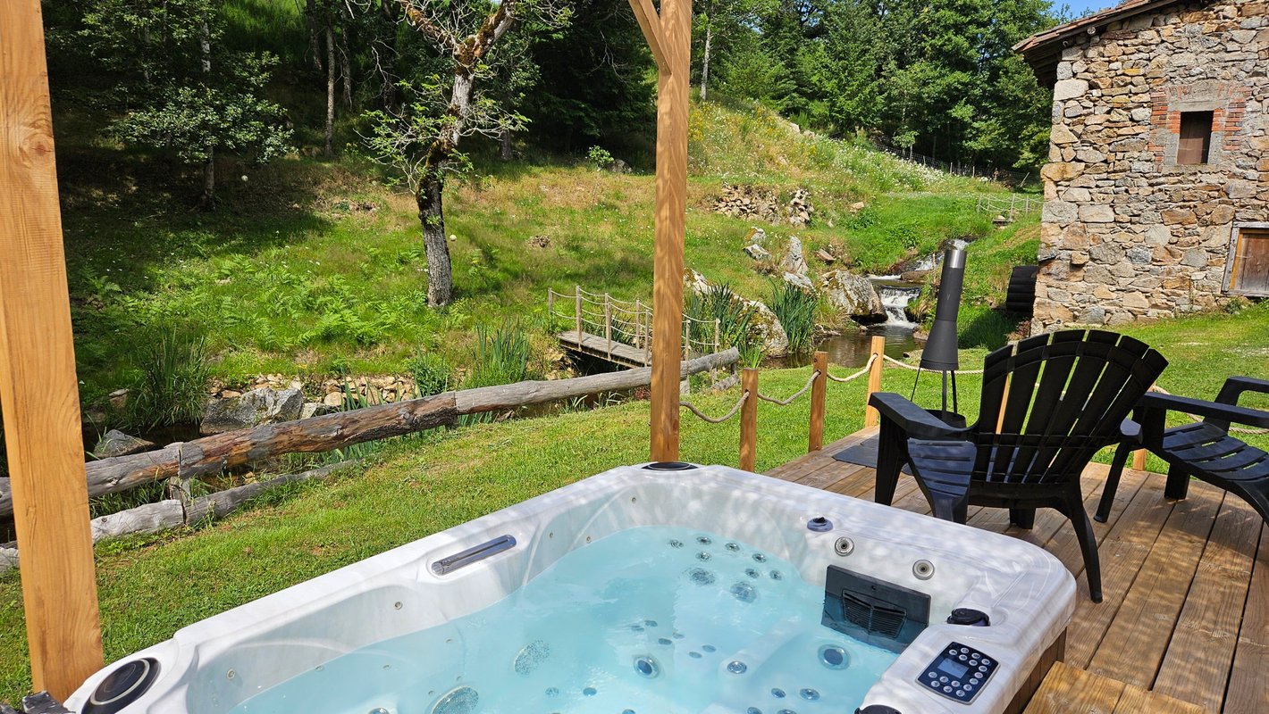 Lodge des sources & Spa à Viscomtat (1)