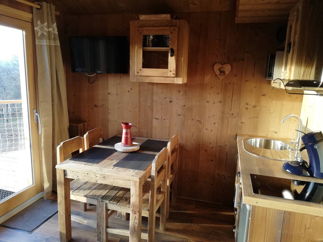 Cabane Spa des Chastelas à St Julien En Champsaur (8)