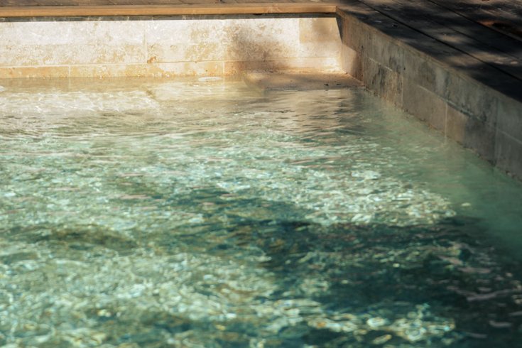 Domaine AbracadaRoom : Maison Balmelle – Maison d’hôtes intimiste avec spa et piscine dans le Lot - Image 7